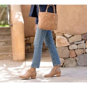 Nisolo Mia Everyday 8 Almond Leather Water Resistant Heeled Ankle Bootie